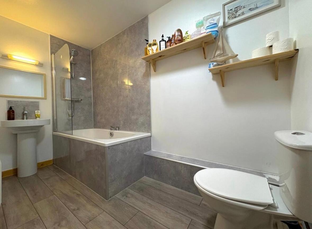 Cosy City Centre Apartment Инвернесс Экстерьер фото